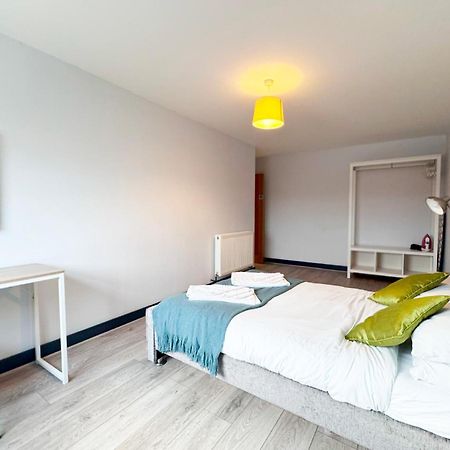 The Sunset Apartment - Margate Beach - By Goldex Coastal Breaks Kültér fotó