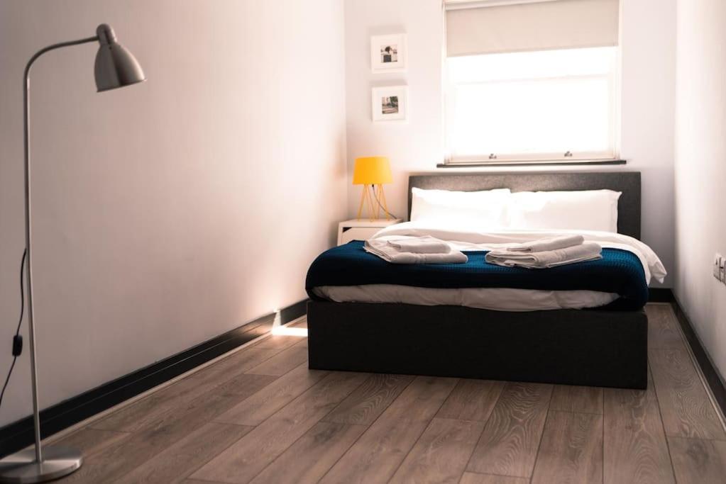 The Sunset Apartment - Margate Beach - By Goldex Coastal Breaks Kültér fotó